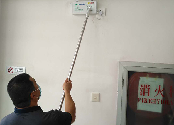 ���۵�����������z�y